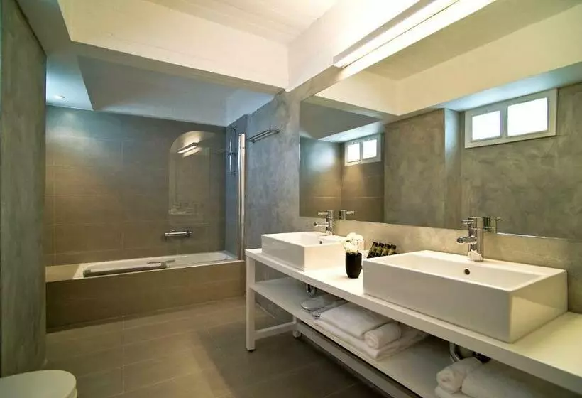 Отель Marathon Beach Resort