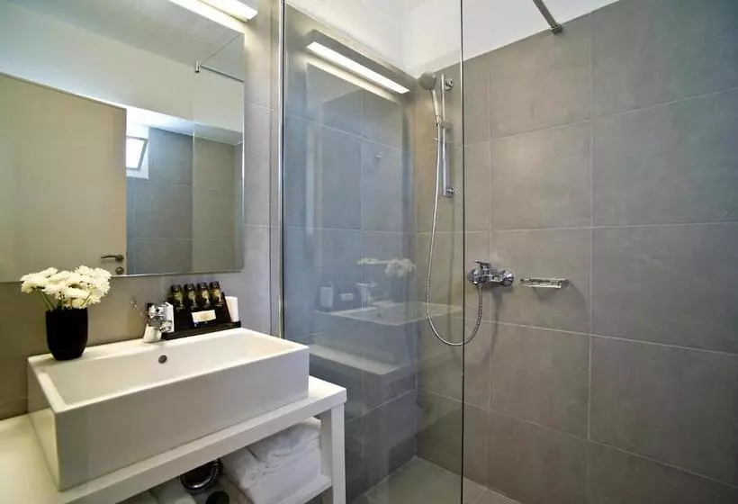 Отель Marathon Beach Resort