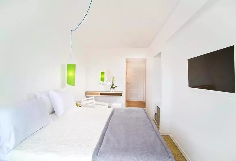 Отель Marathon Beach Resort