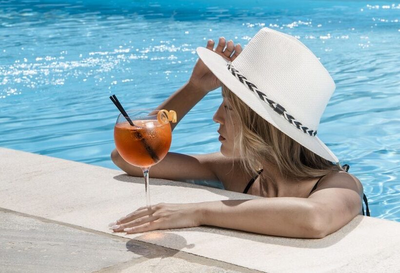 בית מלון כפרי Perrakis