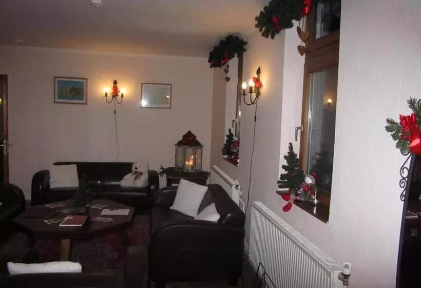 ホテル Síkfőkút