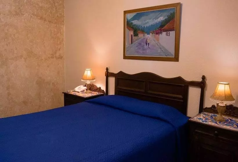 ホテル Villa Española