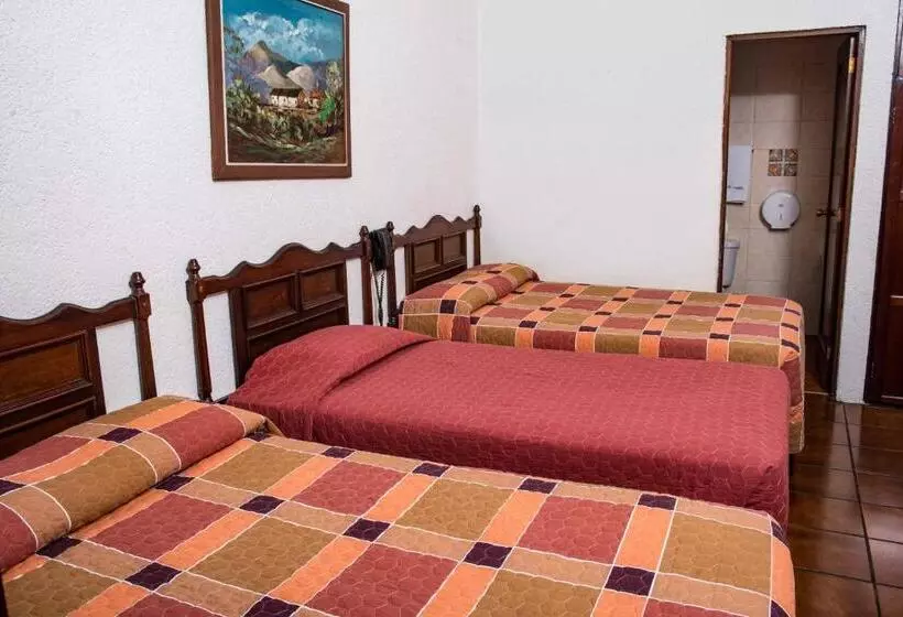 ホテル Villa Española
