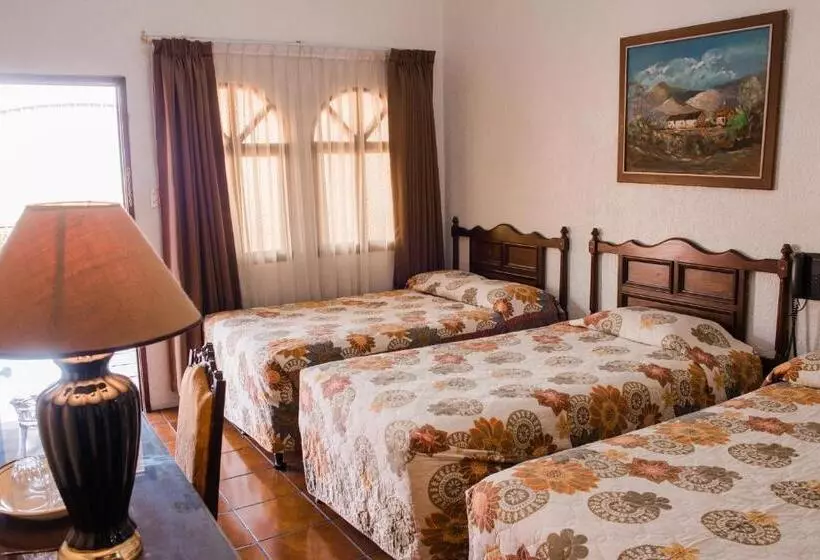 ホテル Villa Española