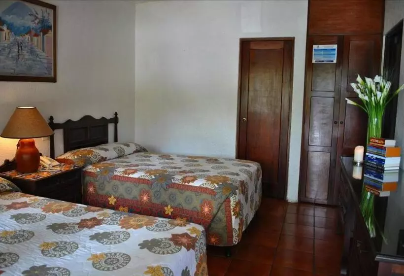 ホテル Villa Española