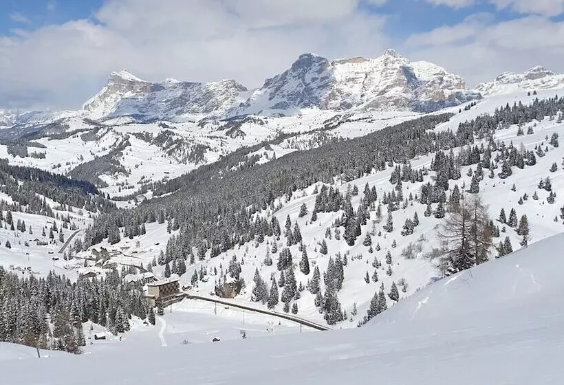 Отель Boè Sport And Nature