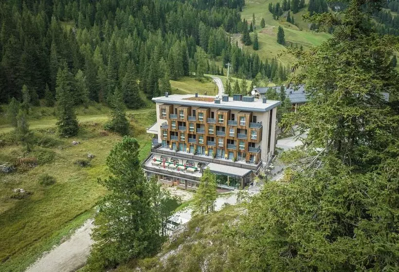 Отель Boè Sport And Nature