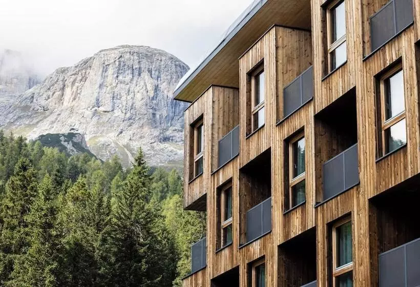 Отель Boè Sport And Nature