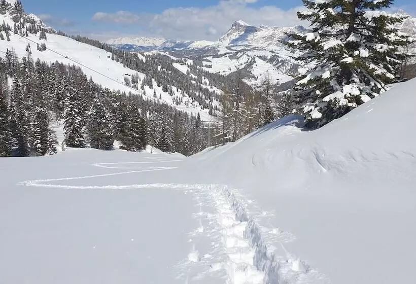 Отель Boè Sport And Nature