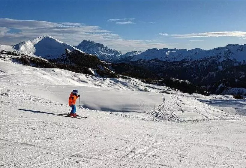 Отель Boè Sport And Nature