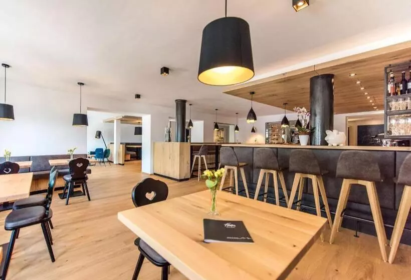 Отель Fronza   Your Mountain & Ski Home