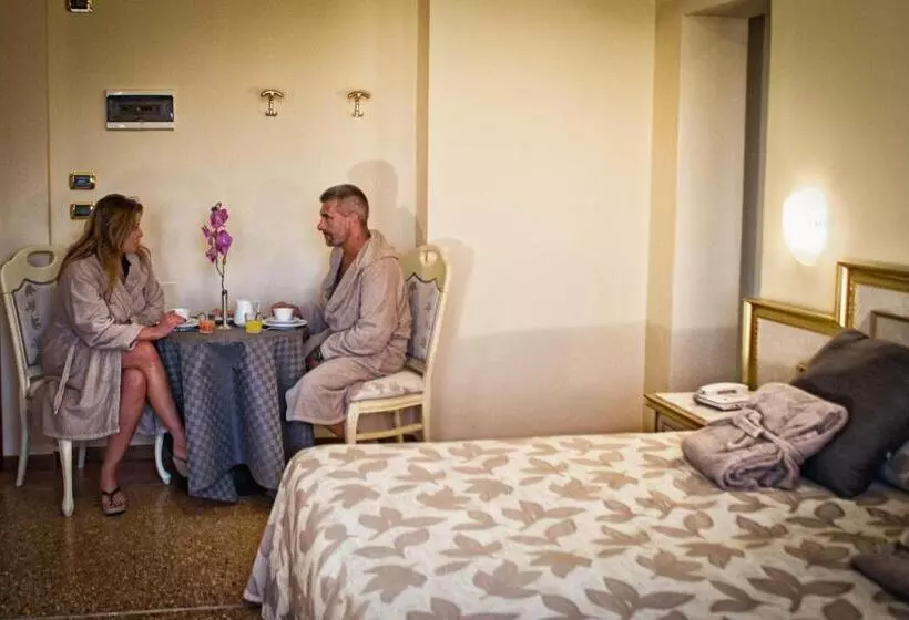 בית מלון כפרי Internazionale Terme