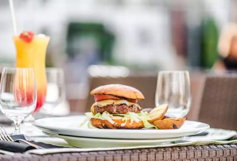 Отель Kristály Imperial