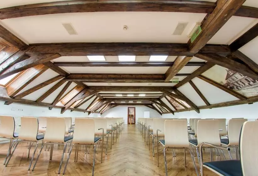 Отель Kristály Imperial