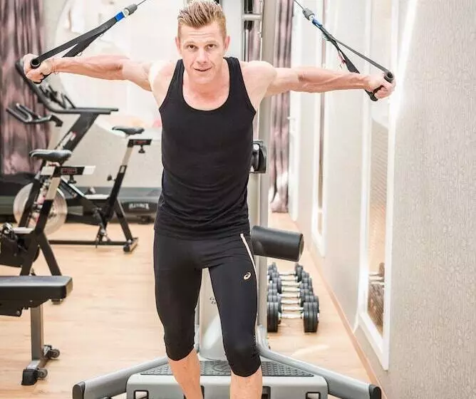 Отель Kristály Imperial