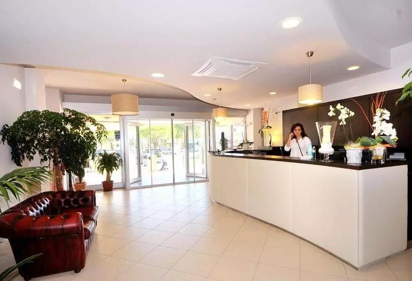 Отель Riva Dei Cavalleggeri