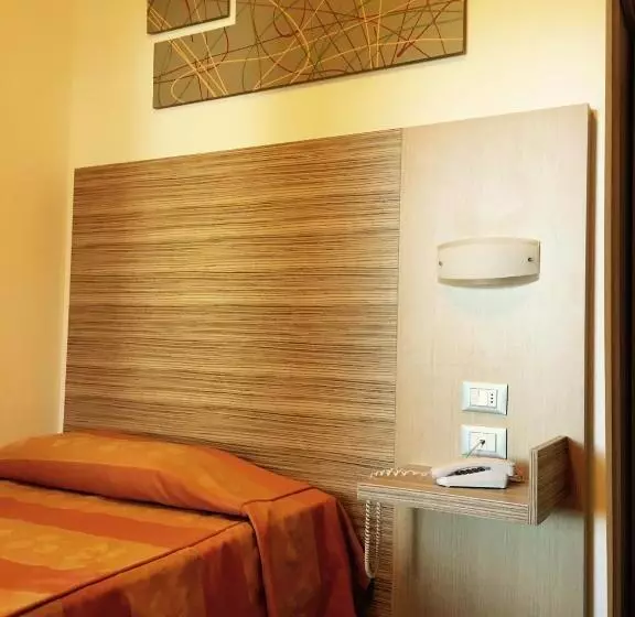 Отель Riva Dei Cavalleggeri