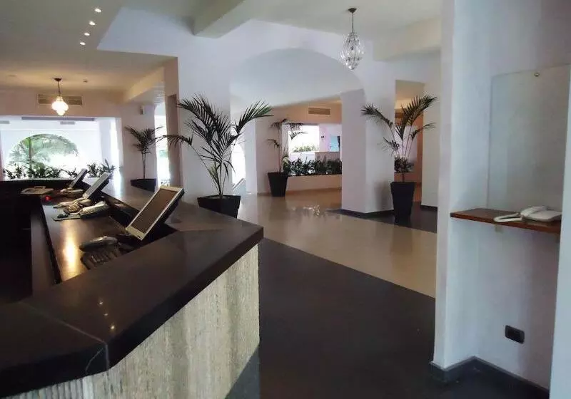 هتل Santa Tecla Palace