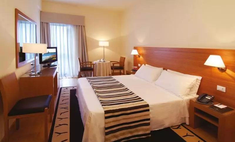 Sardegna Hotel   Suites & Restaurant