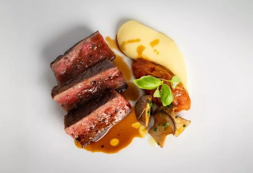 هتل The Ritz Carlton Hong Kong