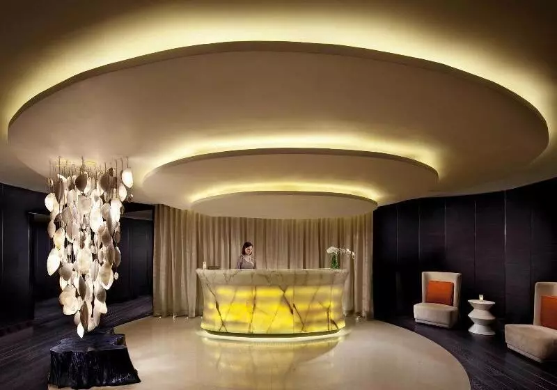 هتل The Ritz Carlton Hong Kong