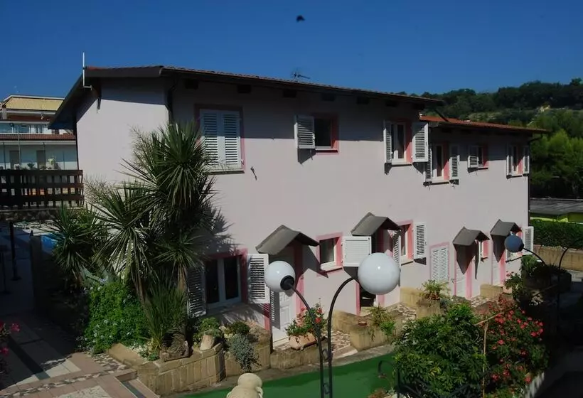 Резиденция Villaggio Verde Cupra