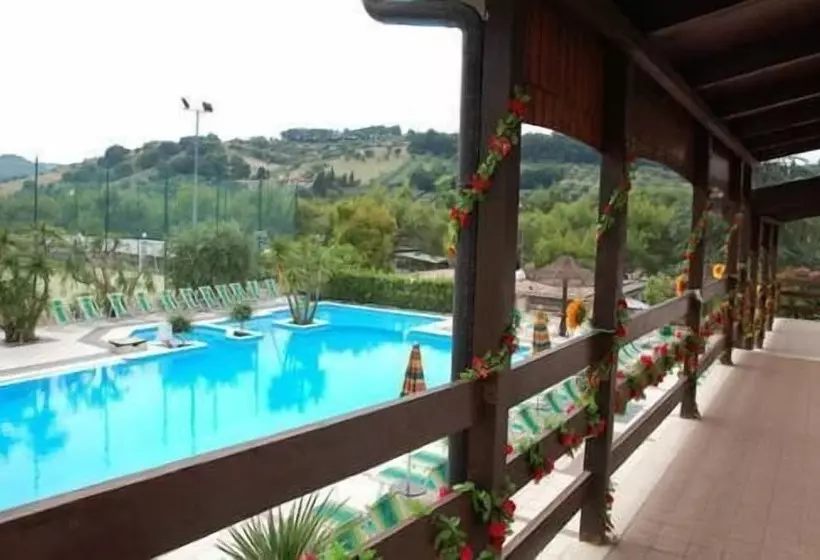 Резиденция Villaggio Verde Cupra