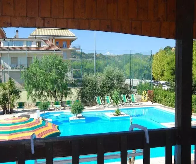 Резиденция Villaggio Verde Cupra