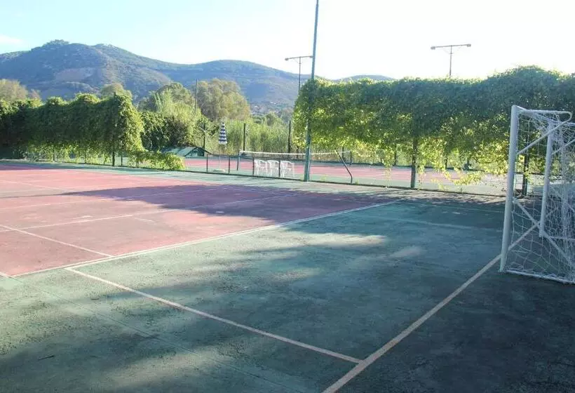 Uappala Club & Resort Lacona