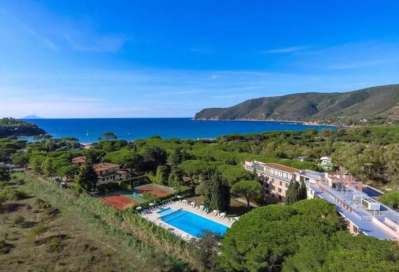 Uappala Club & Resort Lacona