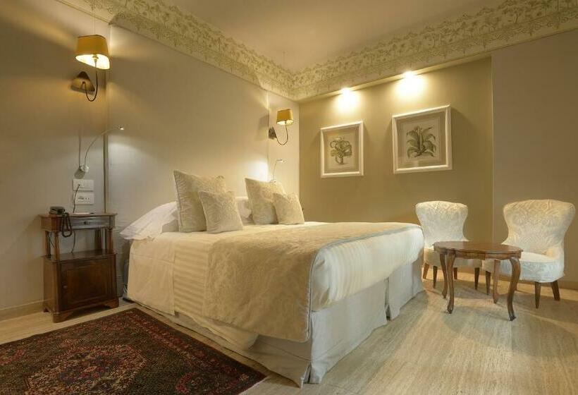 Augustus Hotel & Resort