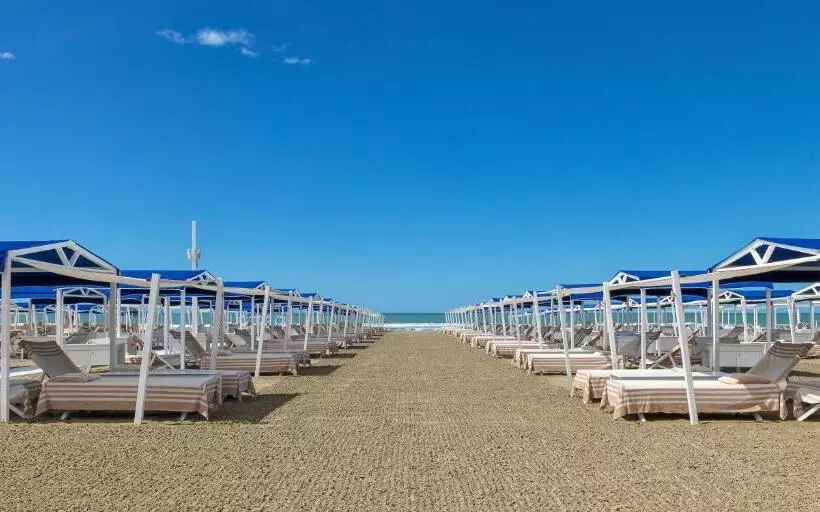 Augustus Hotel & Resort