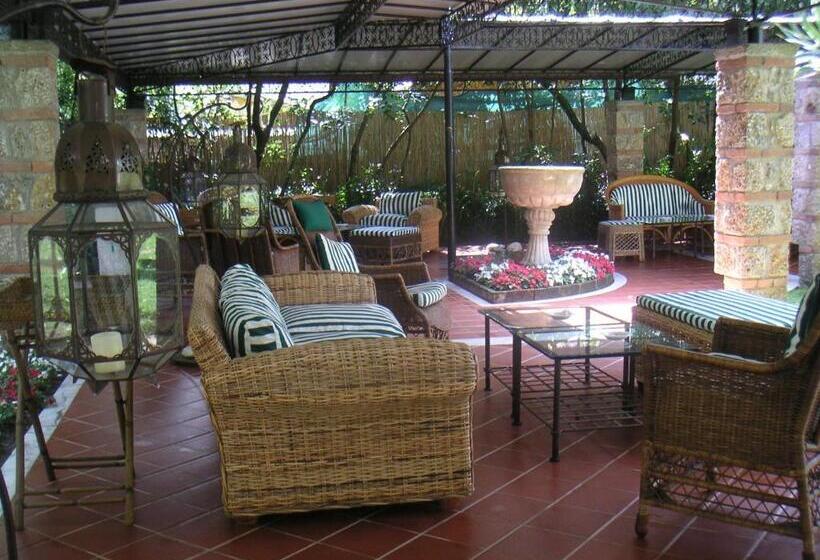 Augustus Hotel & Resort