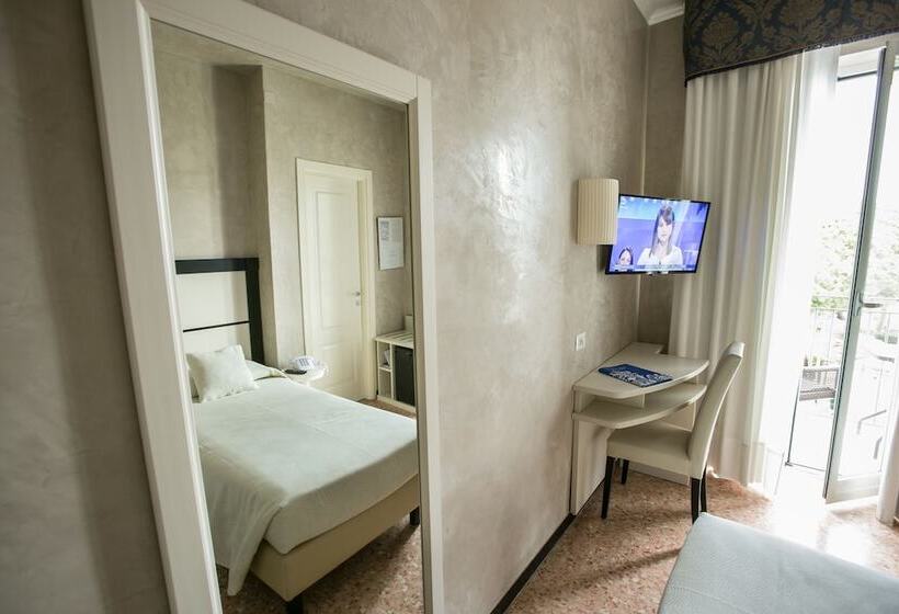 B&b Hotel Diano Marina Palace