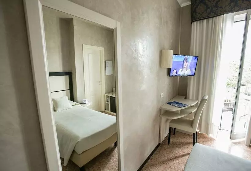 B&b Hotel Diano Marina Palace