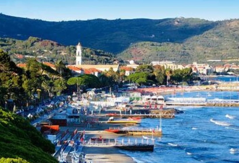 B&b Hotel Diano Marina Palace