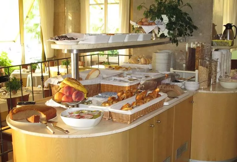 B&b Hotel Diano Marina Palace