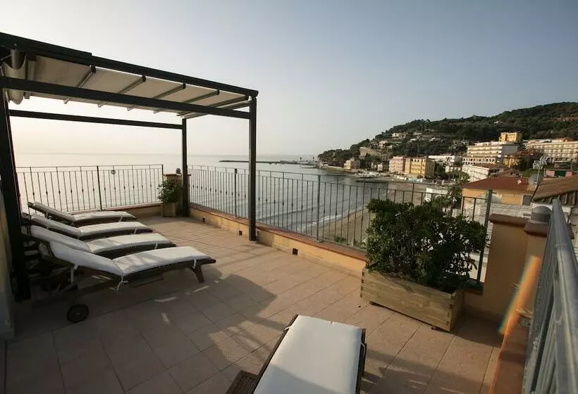 B&b Hotel Diano Marina Palace