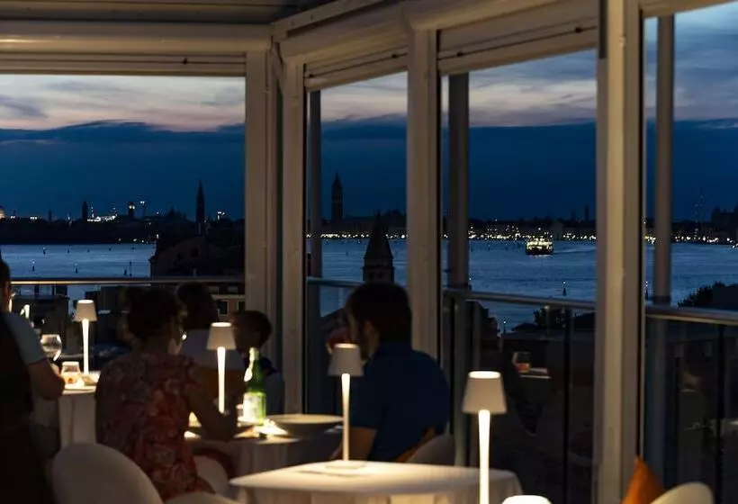 호텔 Ausonia Hungaria Wellness & Lifestyle