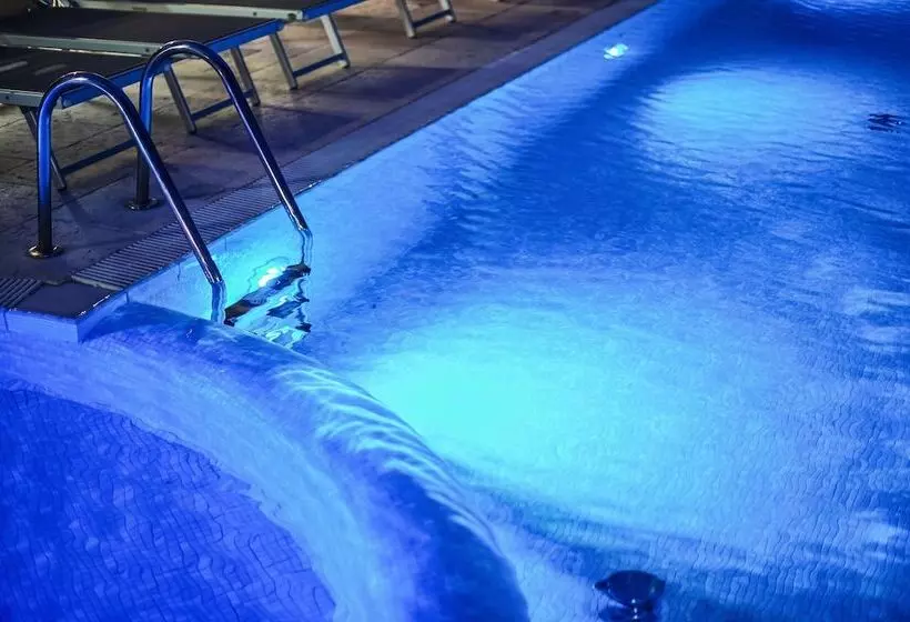 هتل Bella Venezia Mare