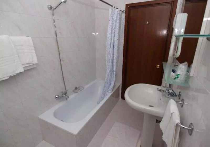 هتل Bella Venezia Mare