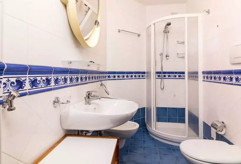 Отель Bonapace S