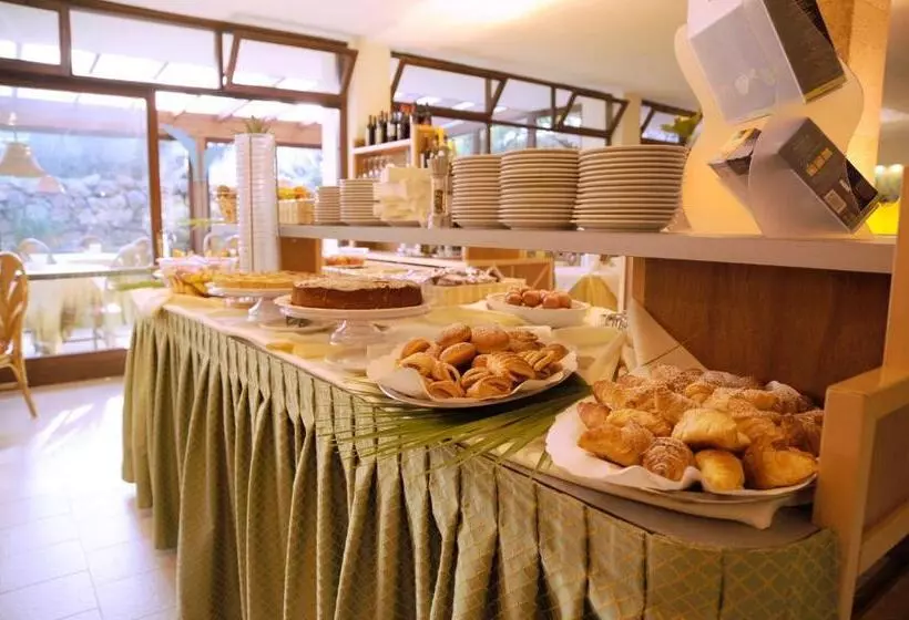 Отель Dei Coralli