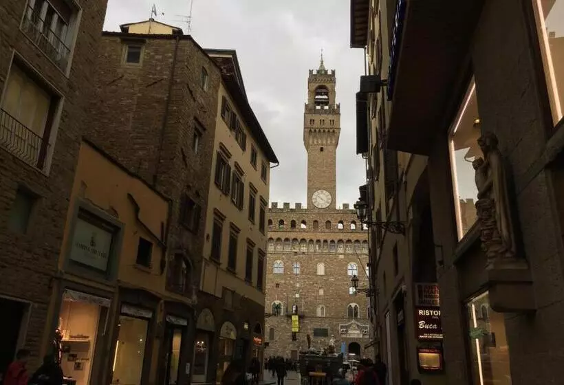 هتل Dei Mori   Guest House