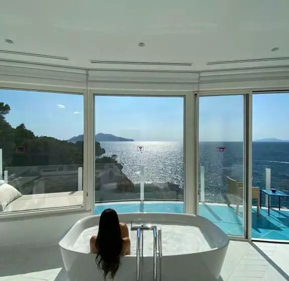 בית מלון כפרי Delfino