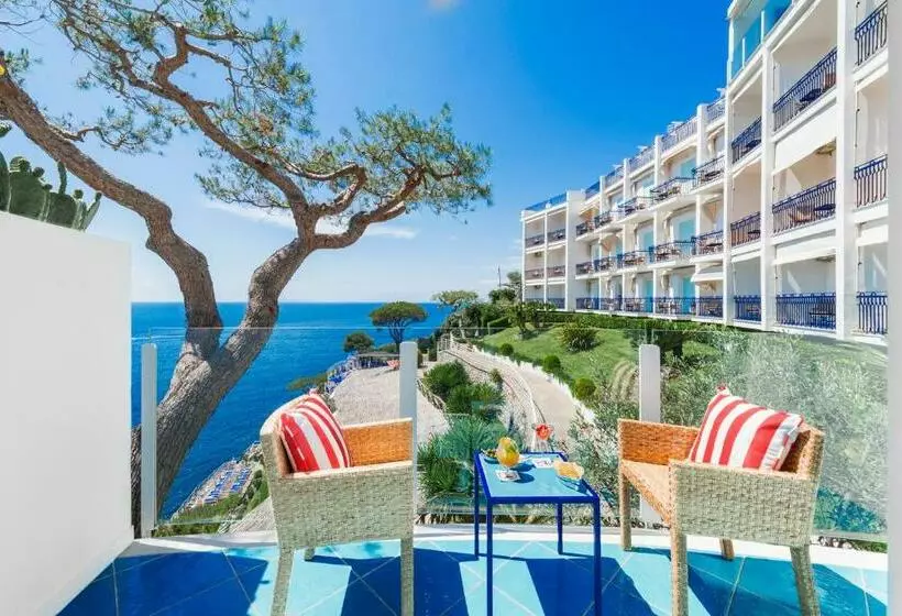 בית מלון כפרי Delfino