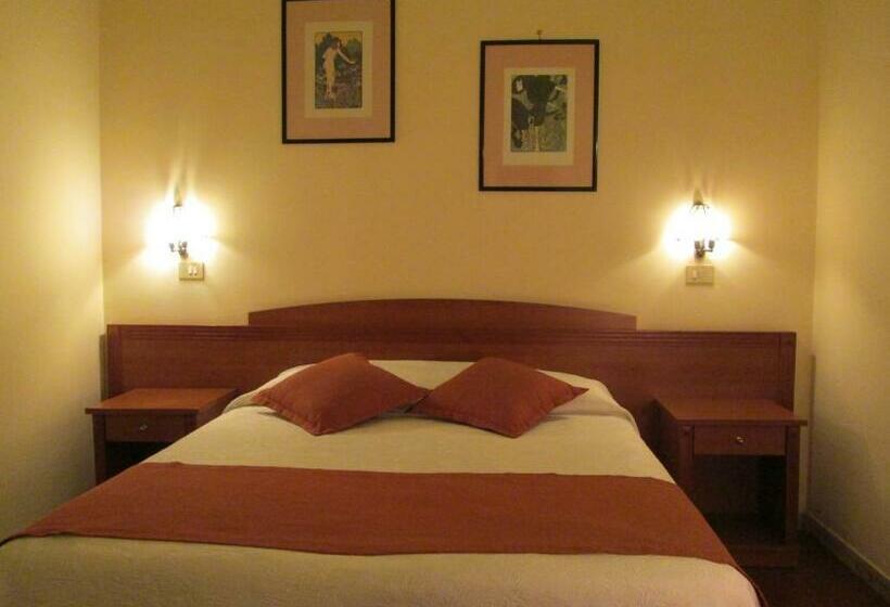 בית מלון כפרי Italia