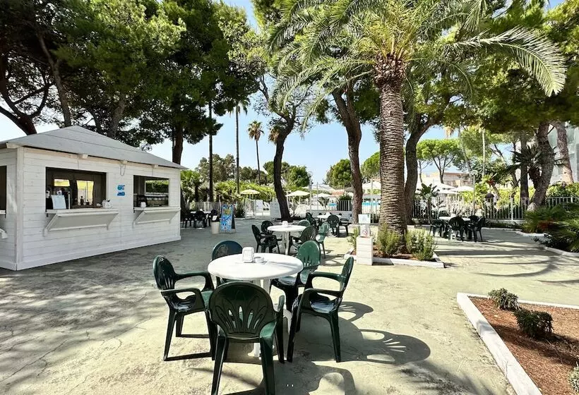 Отель Riva Del Sole