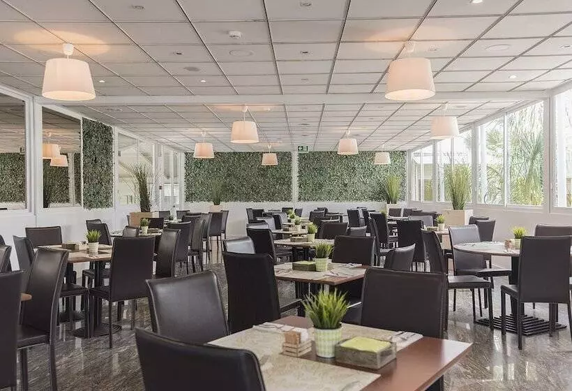 Отель Riva Del Sole