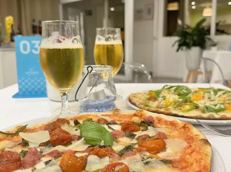 Отель Riva Del Sole